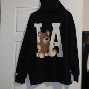 Black LA hoody with bear